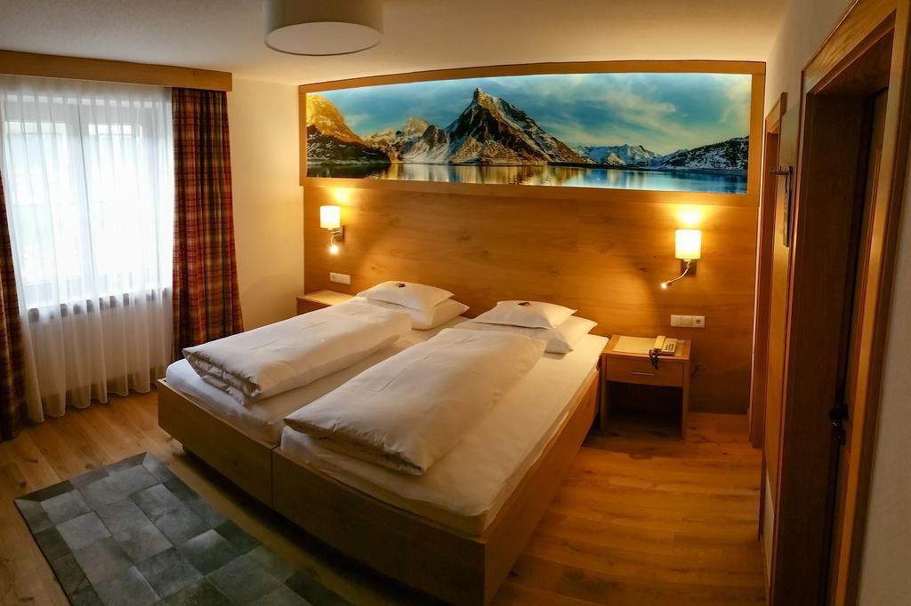 Pension Iris Hotel Lech am Arlberg Eksteriør billede